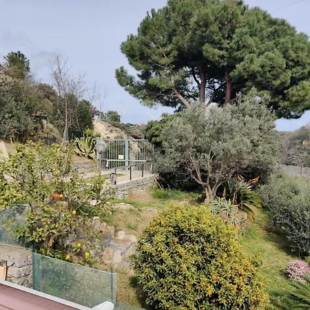 公寓 La Casina Del Sole 托伊拉诺