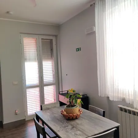 شقة La Casina Del Sole تويرانو